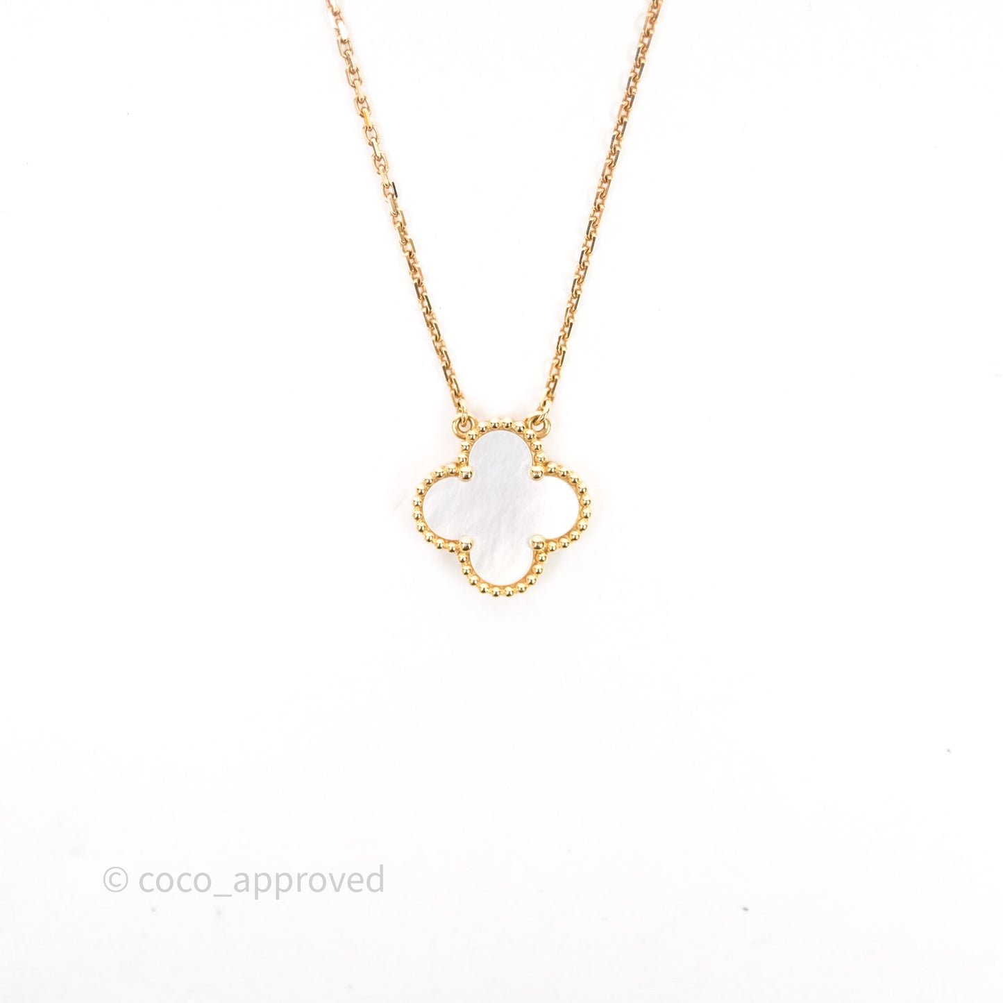 Van Cleef & Arpels Vintage Alhambra Pendant White Mother-of-pearl Yellow Gold