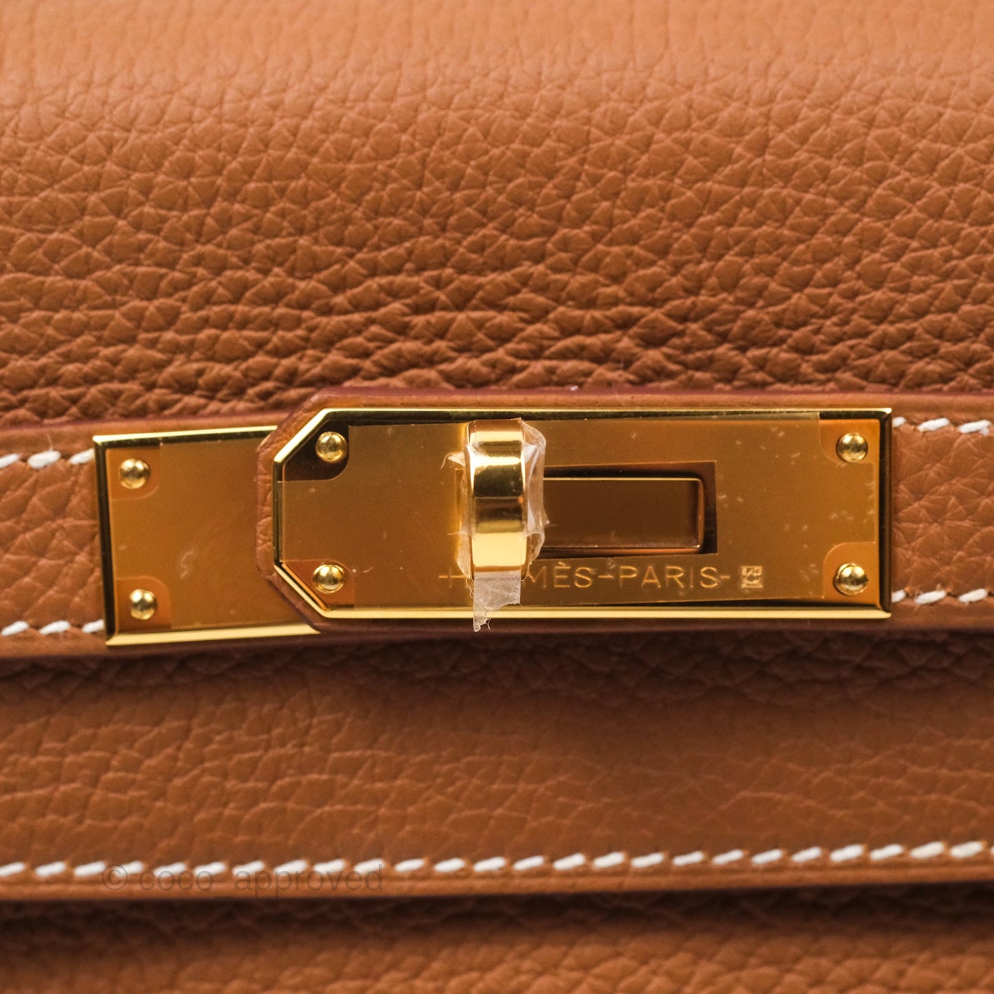 Hermès Kelly 28 Retourne Gold 37 Togo Gold Hardware