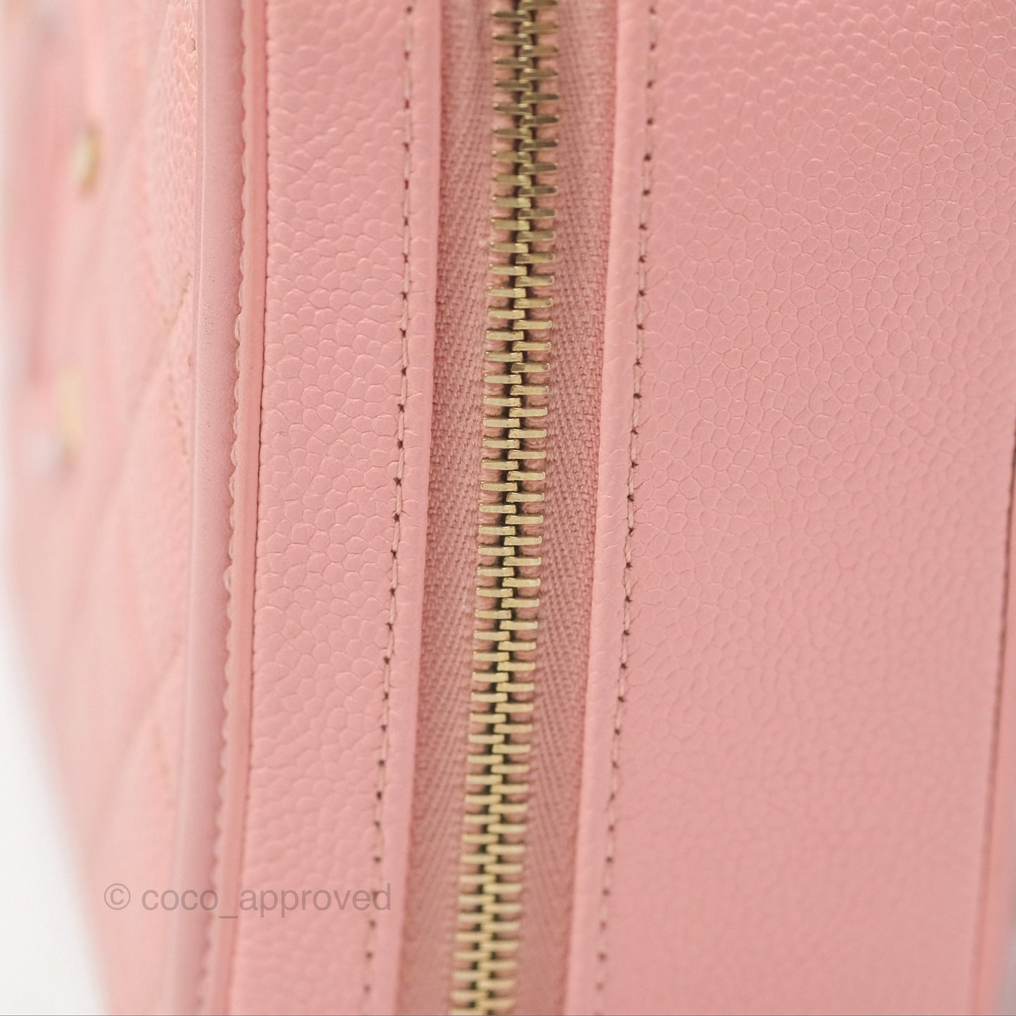 Chanel Quilted Medium CC Filigree Vanity Case Pink Caviar Gold Hardware
