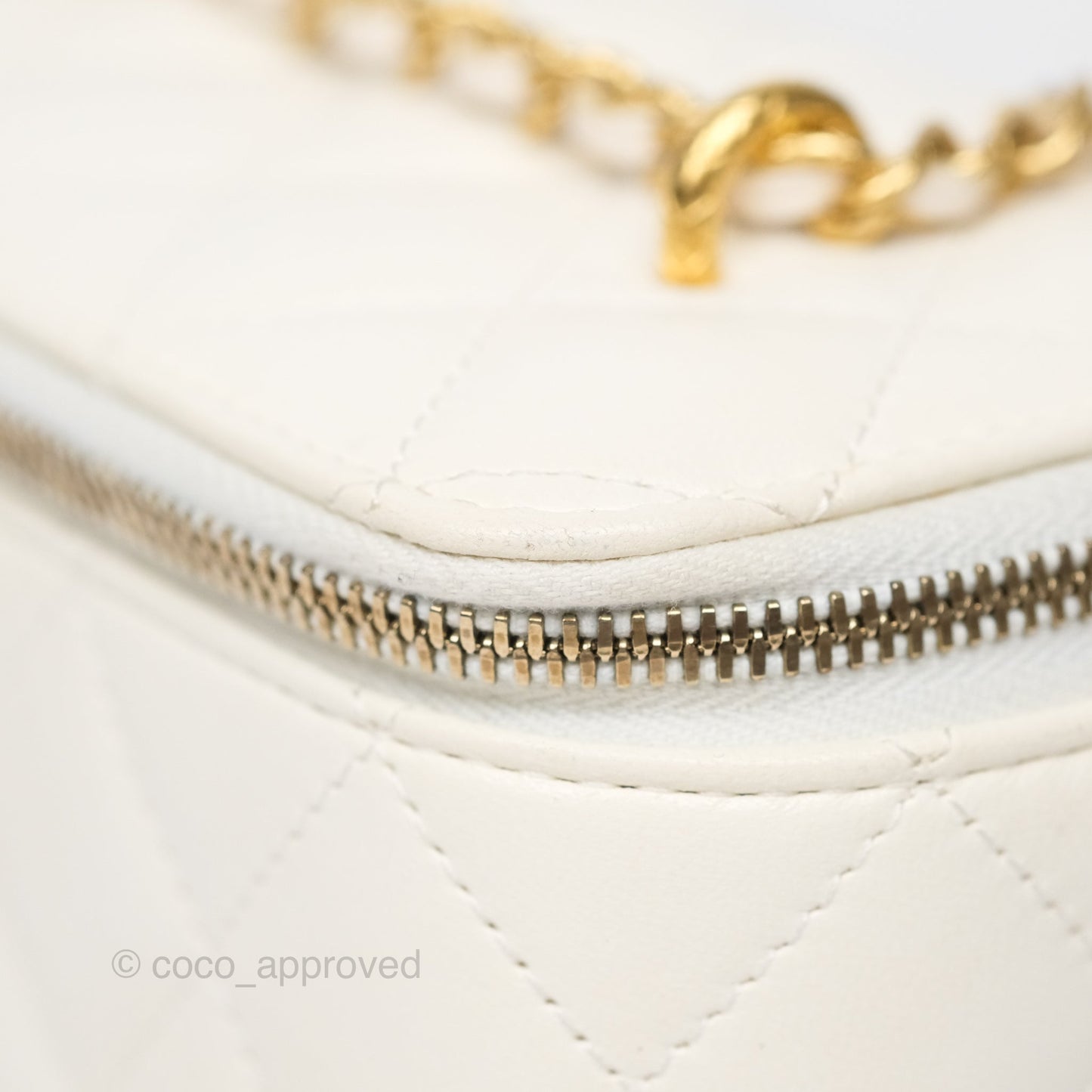 Chanel Vanity with Double Chain White Shiny Lambskin 23C