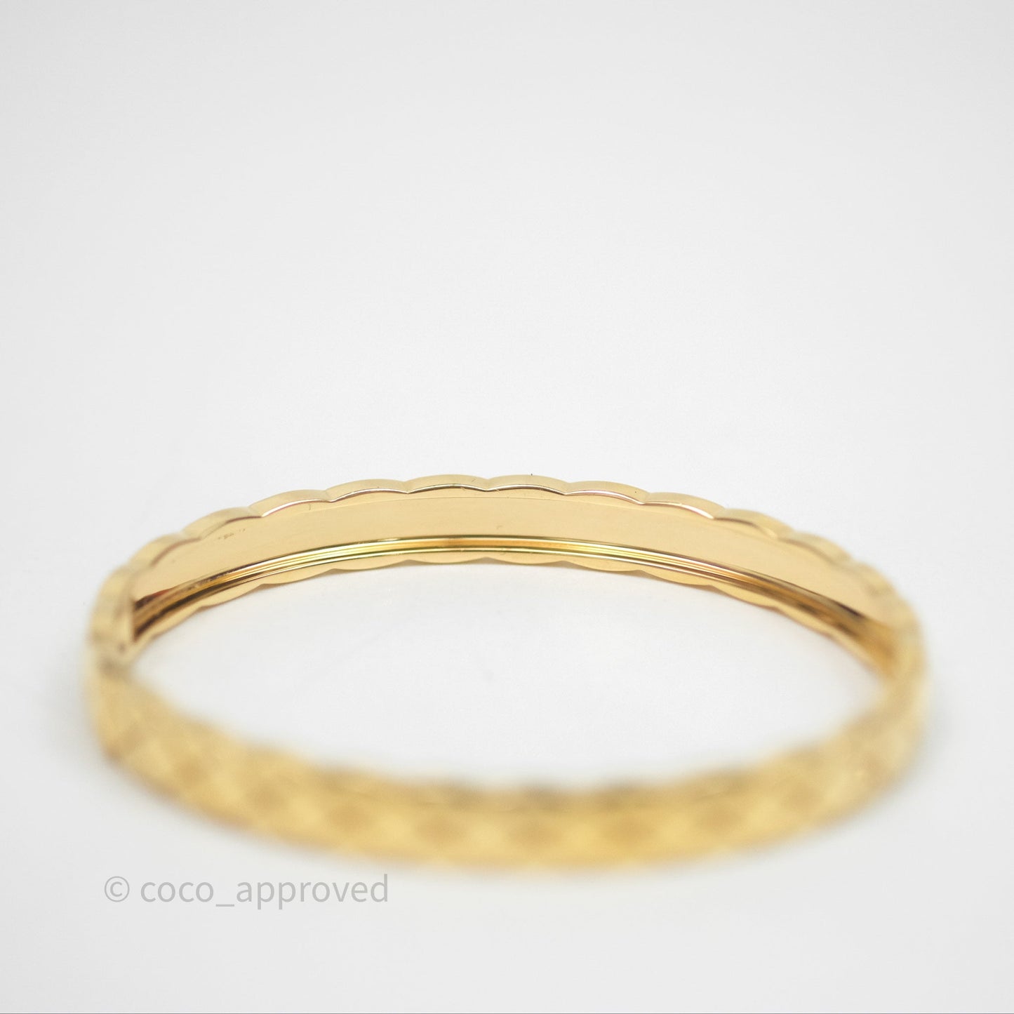 Chanel Coco Crush Bracelet Quilted Motif 18K Yellow Gold
