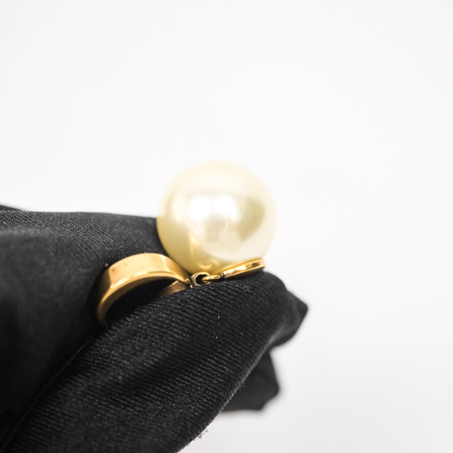 Christian Dior Tribales Pearl CD Earrings Gold Tone