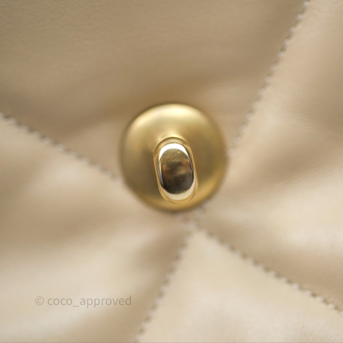 Chanel 19 Medium Beige Mixed Hardware