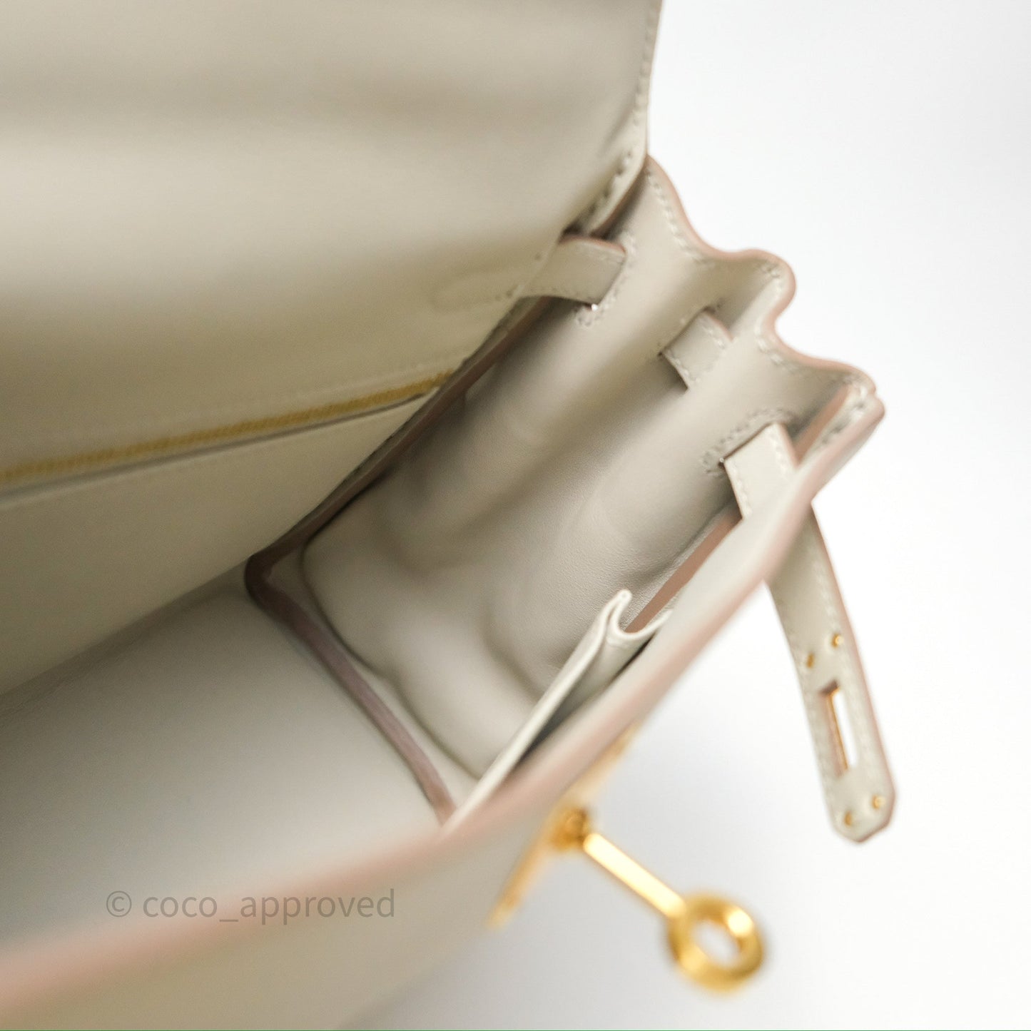 Hermès Retourne Swift Kelly 25 Gris Perle 80 Gold Hardware