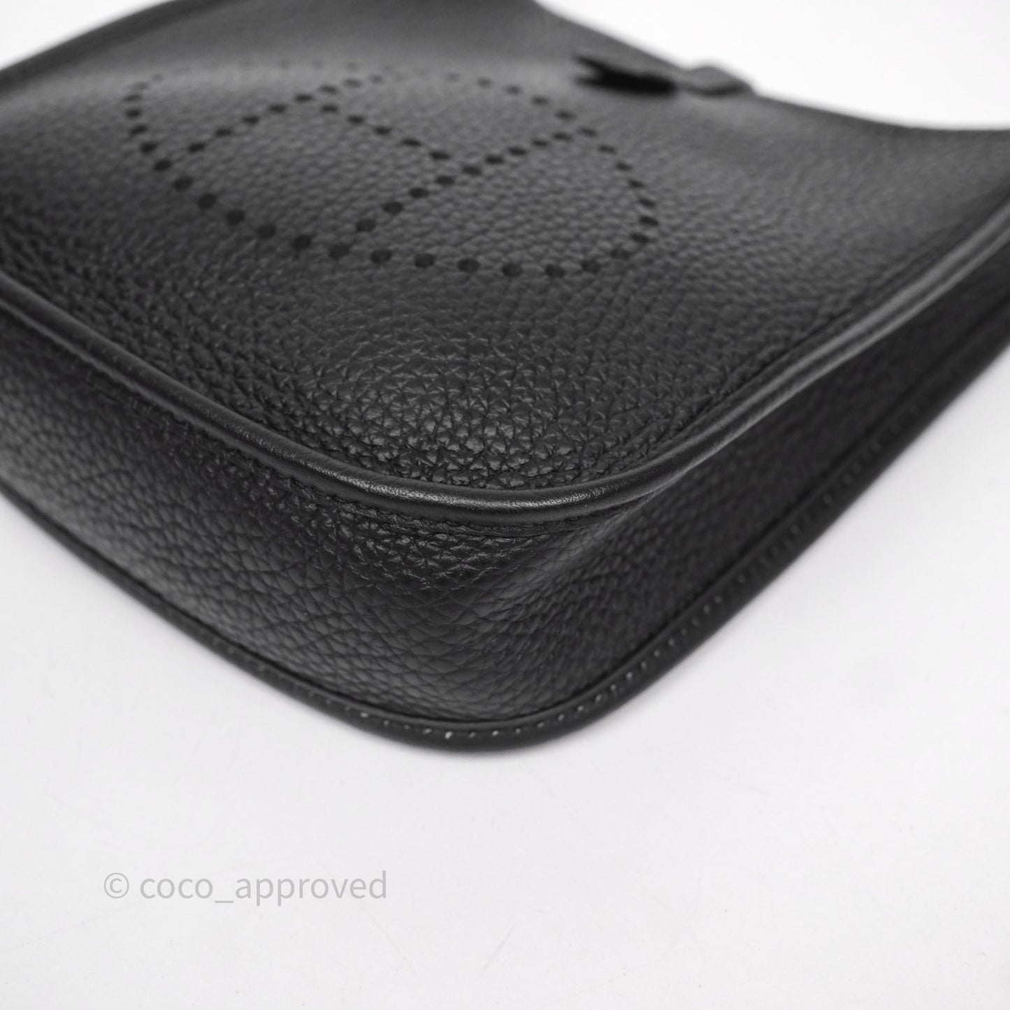 Hermès Mini Evelyne 16 Noir 89 Clemence Palladium Hardware