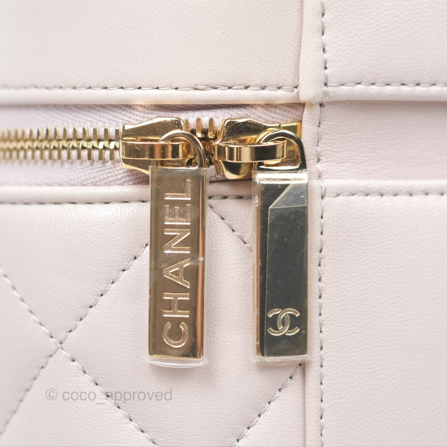 Chanel Small Quilted Top Handle Vanity Case Light Lilac Lambskin Gold Hardware
