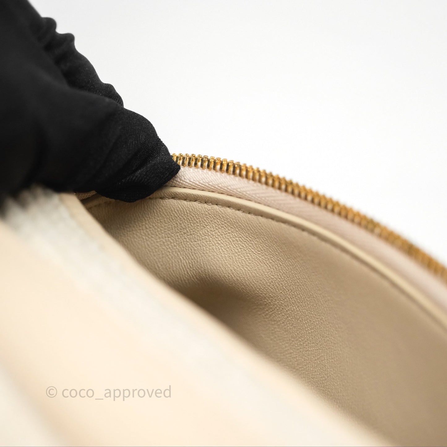 Loro Piana Extra Pocket L19 Beige Cotton-Linen Gold Hardware