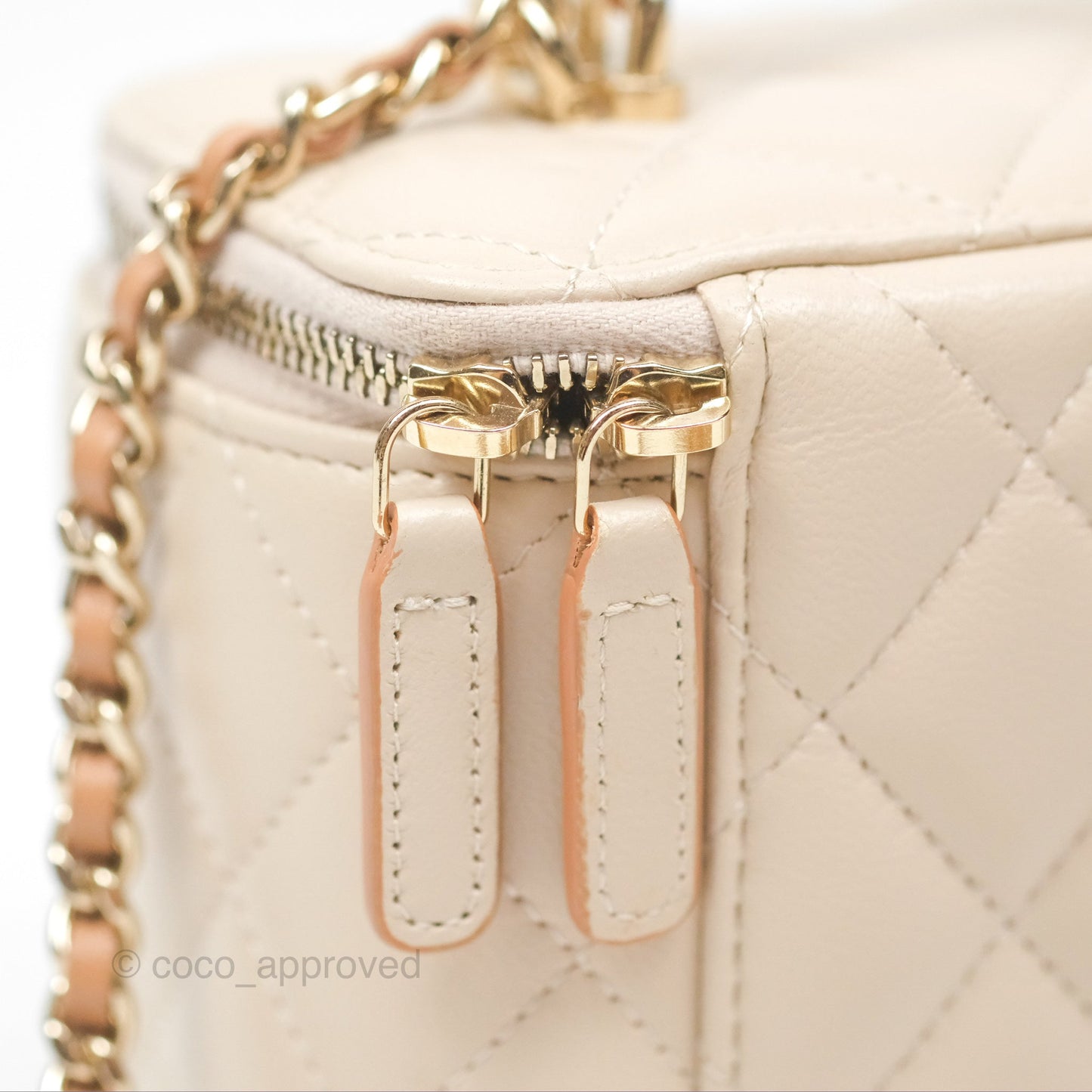 Chanel Vanity Rectangular Top Handle Ecru/Beige Lambskin Gold Hardware 23P