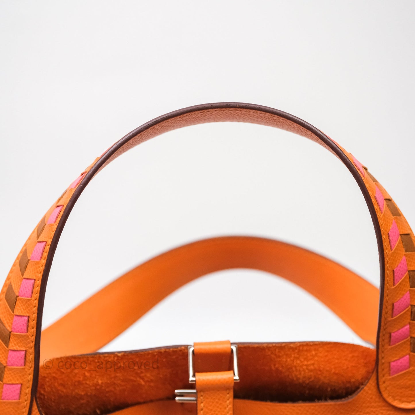 Hermès Tressage De Cuir Picotin Lock 22 Abricot I9/ Rose Azalée 8W/ Gold 37 Epsom Palladium Hardware