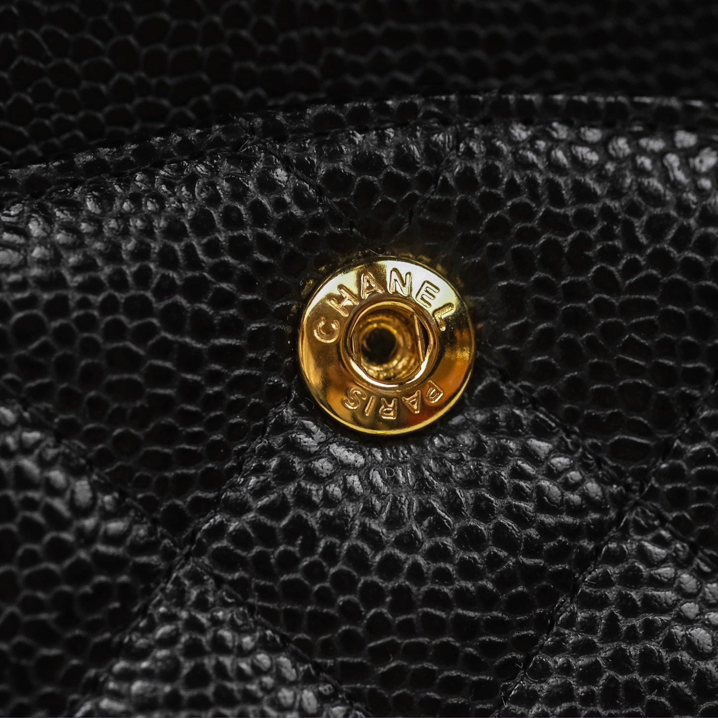 Chanel Classic M/L Medium Flap Quilted Black Caviar Gold Hardware