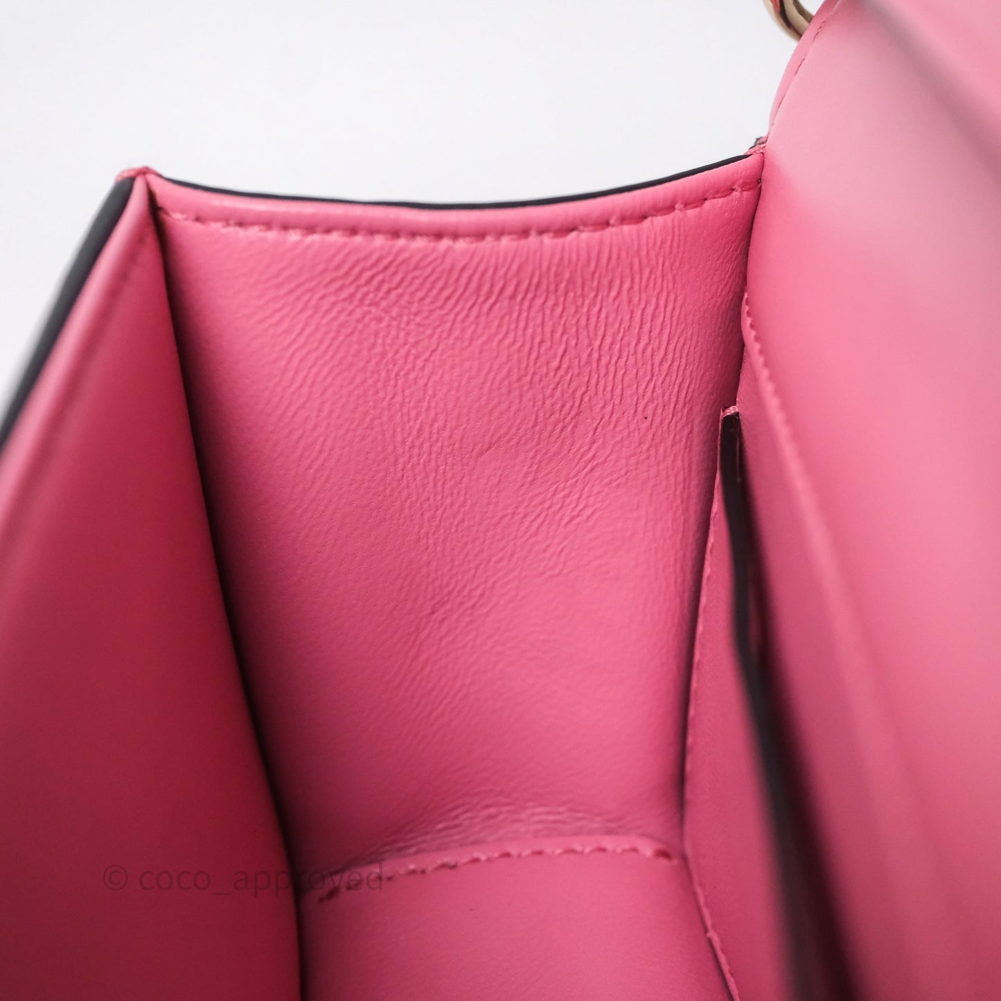 Valentino Garavani Locò Small Shoulder Bag Pink Calfskin Gold Hardware