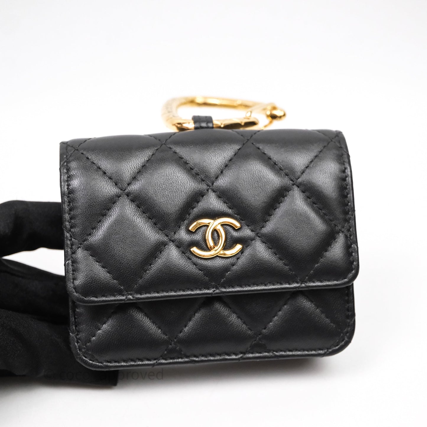Chanel Jewel Hook Card Holder Black Lambskin Aged Gold Hardware