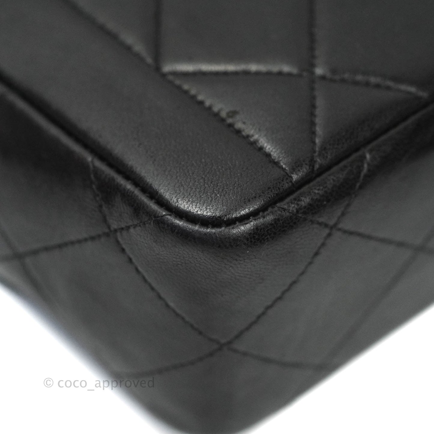Chanel Vintage Quilted Medium Flap Bag Black Lambskin 24K Gold Hardware