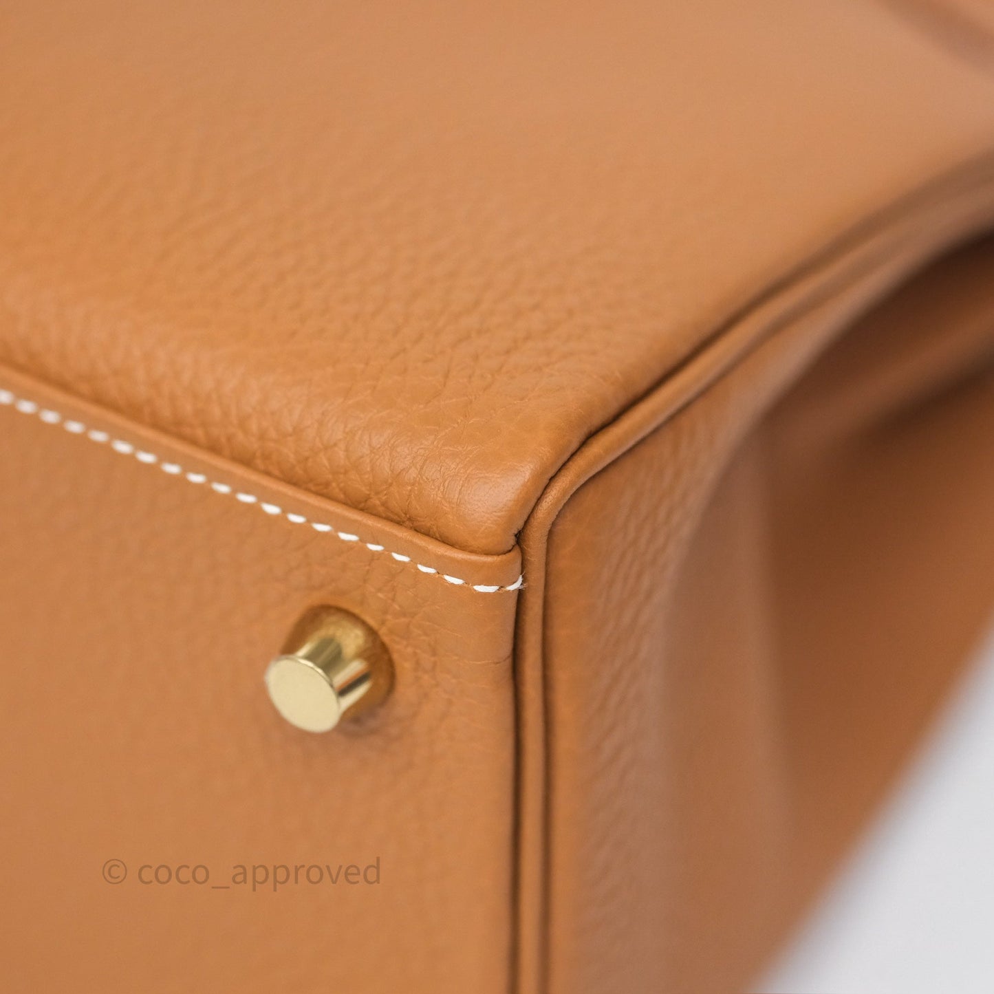 Hermès Kelly Retourne 25 Gold Togo Gold Hardware