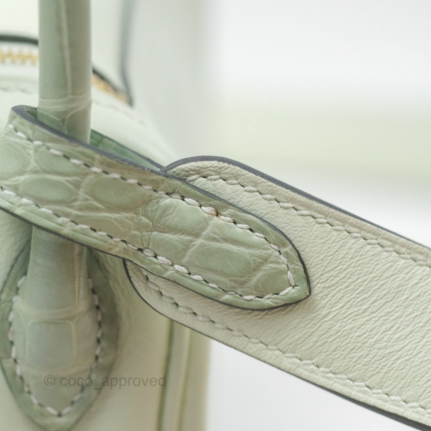 Hermès Mini Lindy Touch Vert Fizz 0S Swift Alligator Handle Gold Hardware