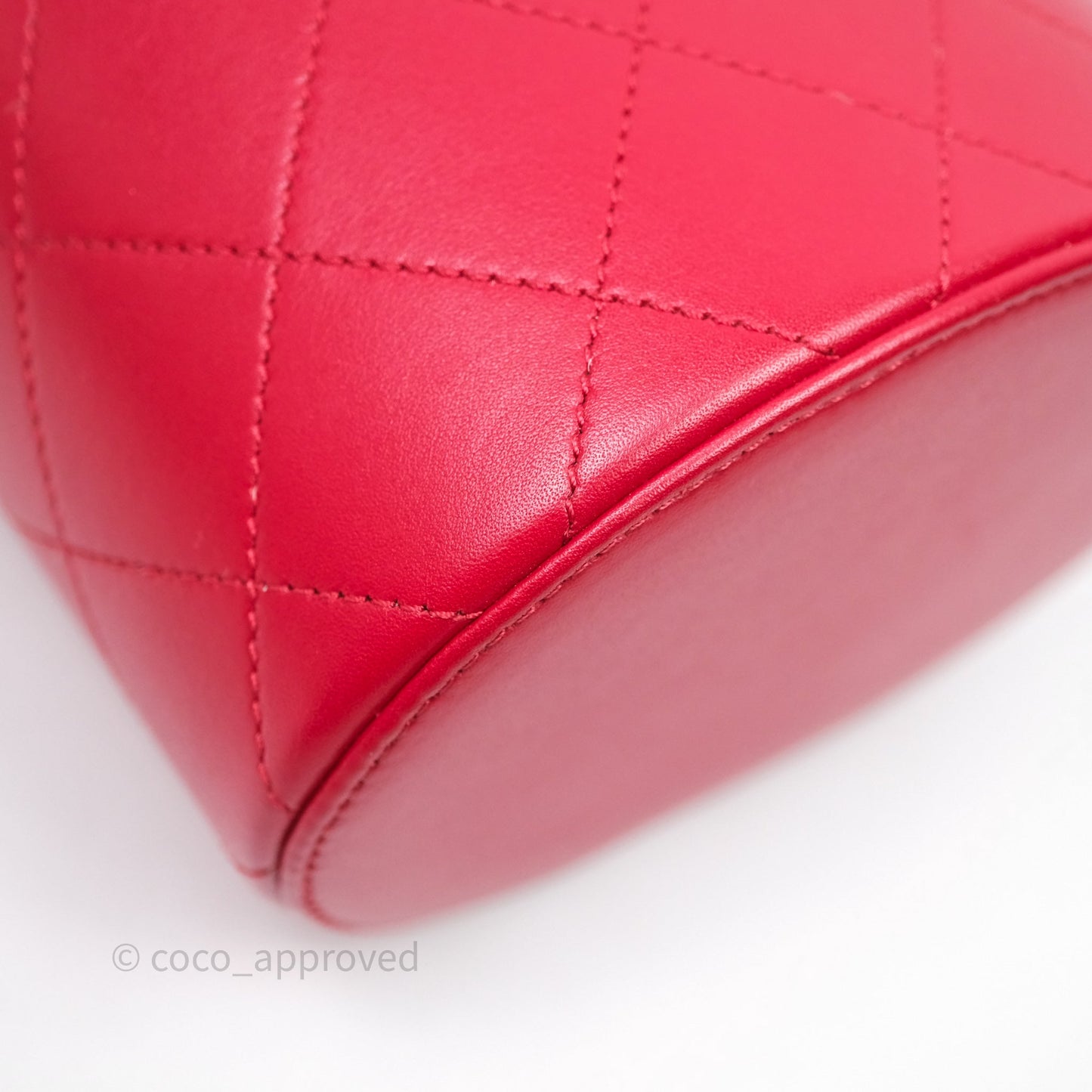 Chanel CC Vanity Case Red Calfskin Aged Gold Hardware