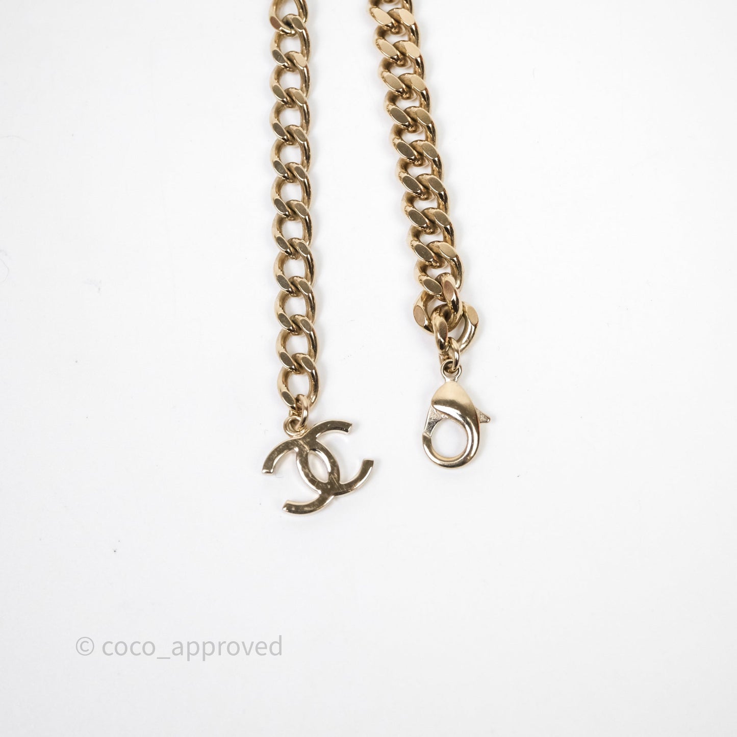 Chanel White CC Logo Chocker Gold Tone 22S
