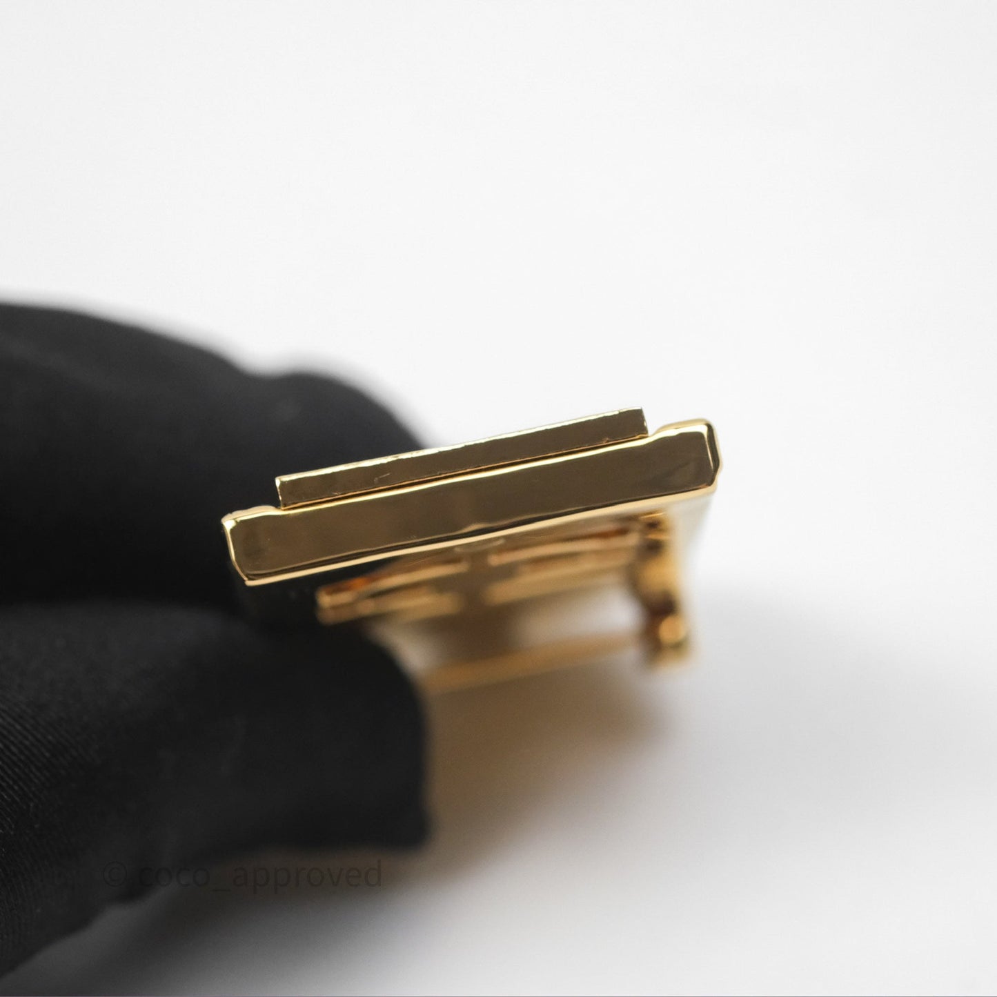 Chanel 31 Rue Cambon Door Brooch Gold Tone 22A