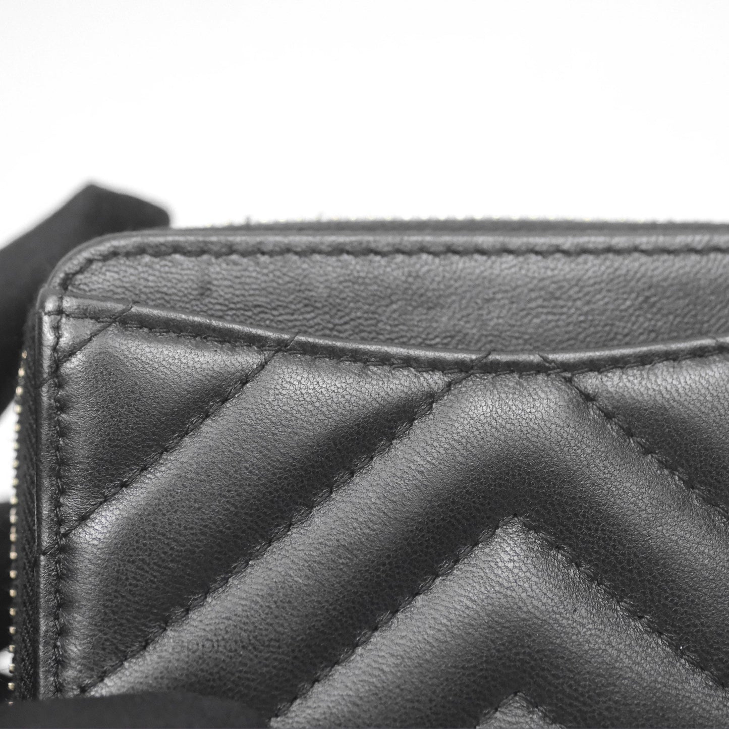 Chanel Chevron Zipped Coin Purse Black Lambskin Gold Hardware