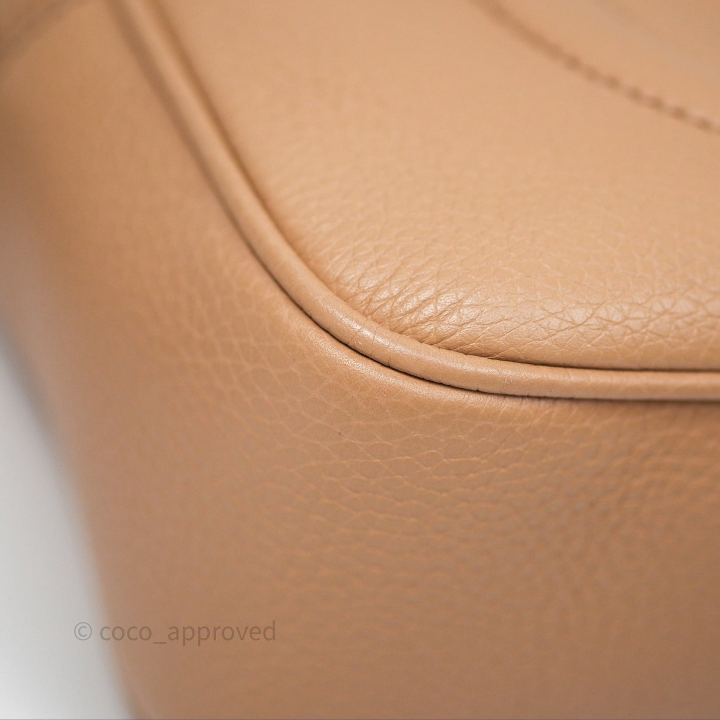 Gucci Small Soho Disco Bag Calfskin Beige