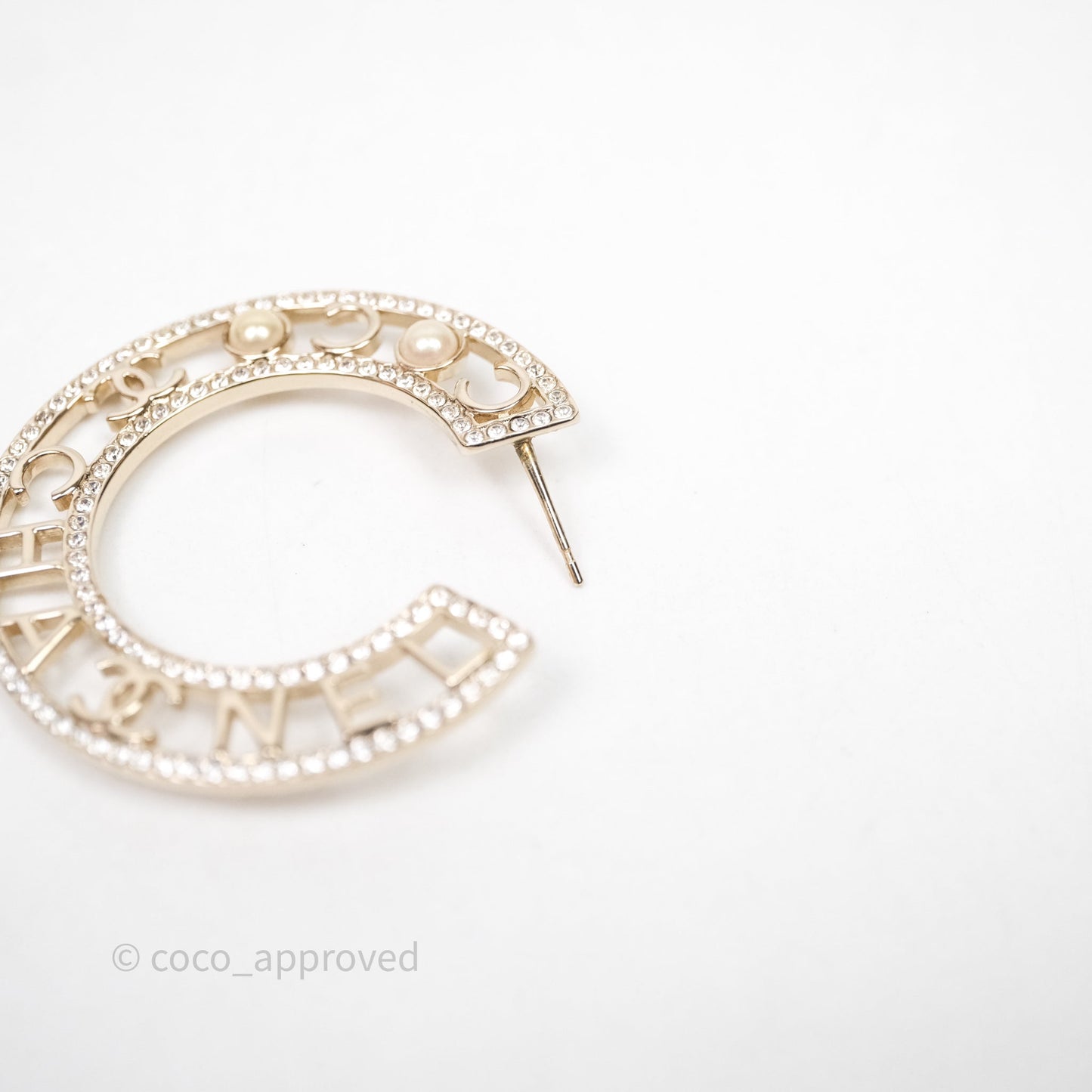 Chanel Crystal Pearl Bow-tiful CC Hoop Earrings Gold Tone 20B