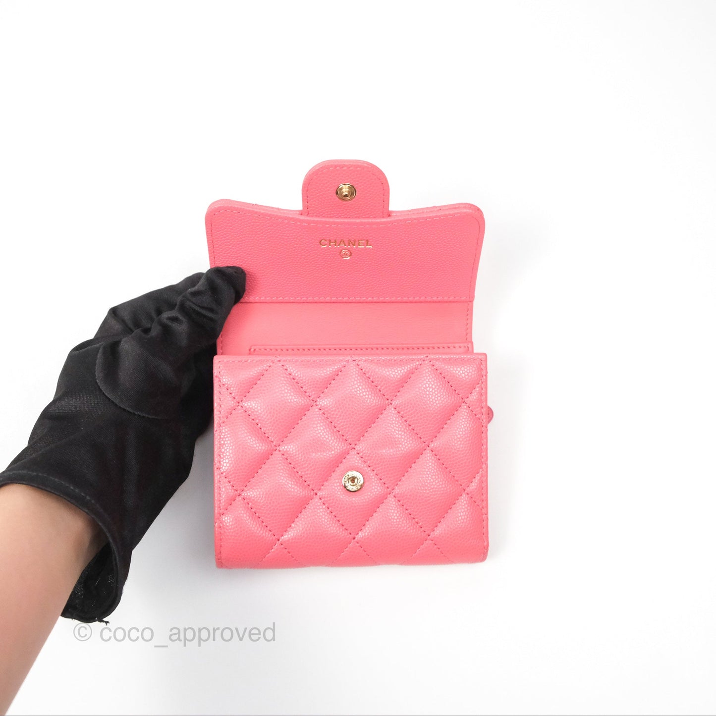 Chanel Classic Short Flap Wallet Pink Caviar Gold Hardware⁣