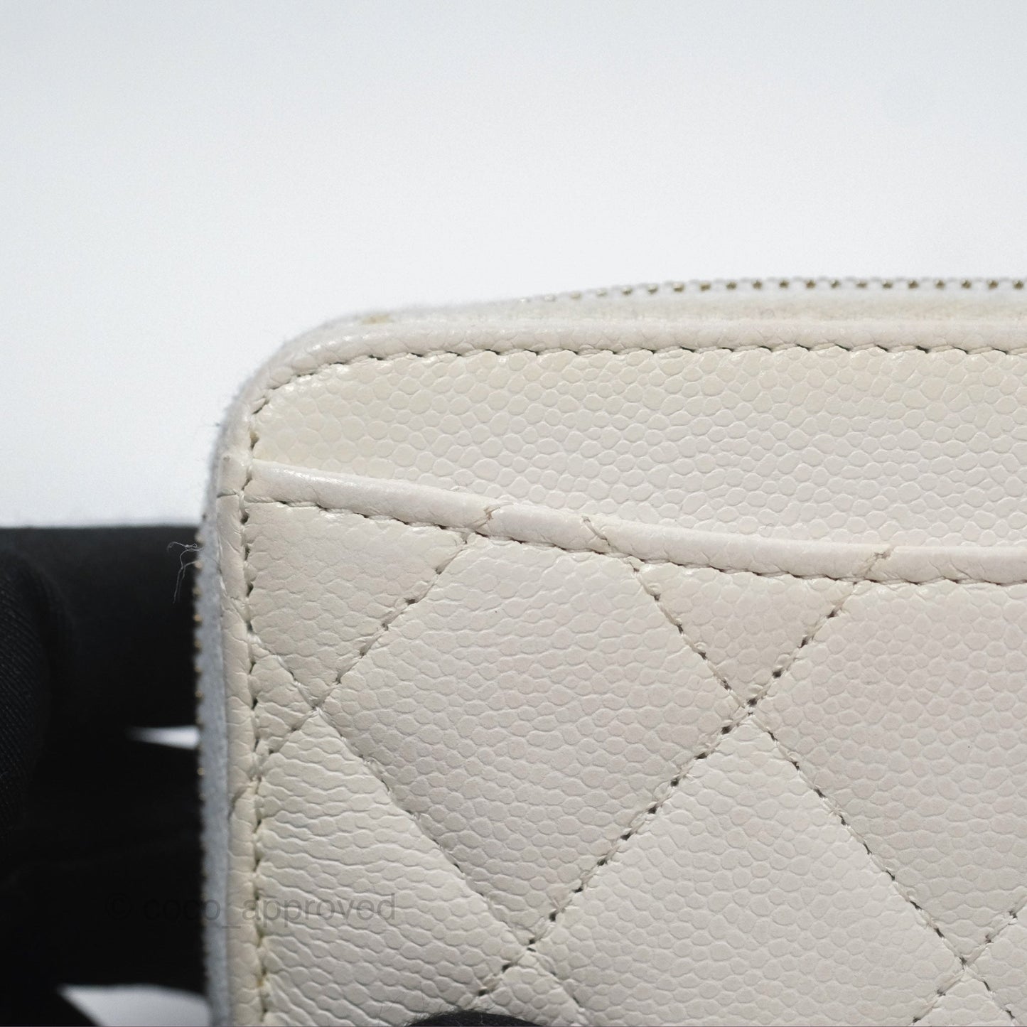 Chanel Classic Zipped Coin Purse White Caviar Gold Hardware