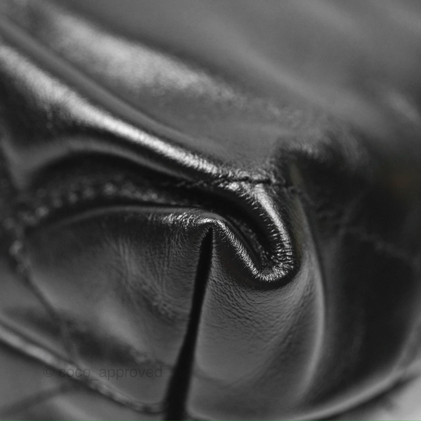 Chanel 22 Mini Bag Black Shiny Crumpled Calfskin