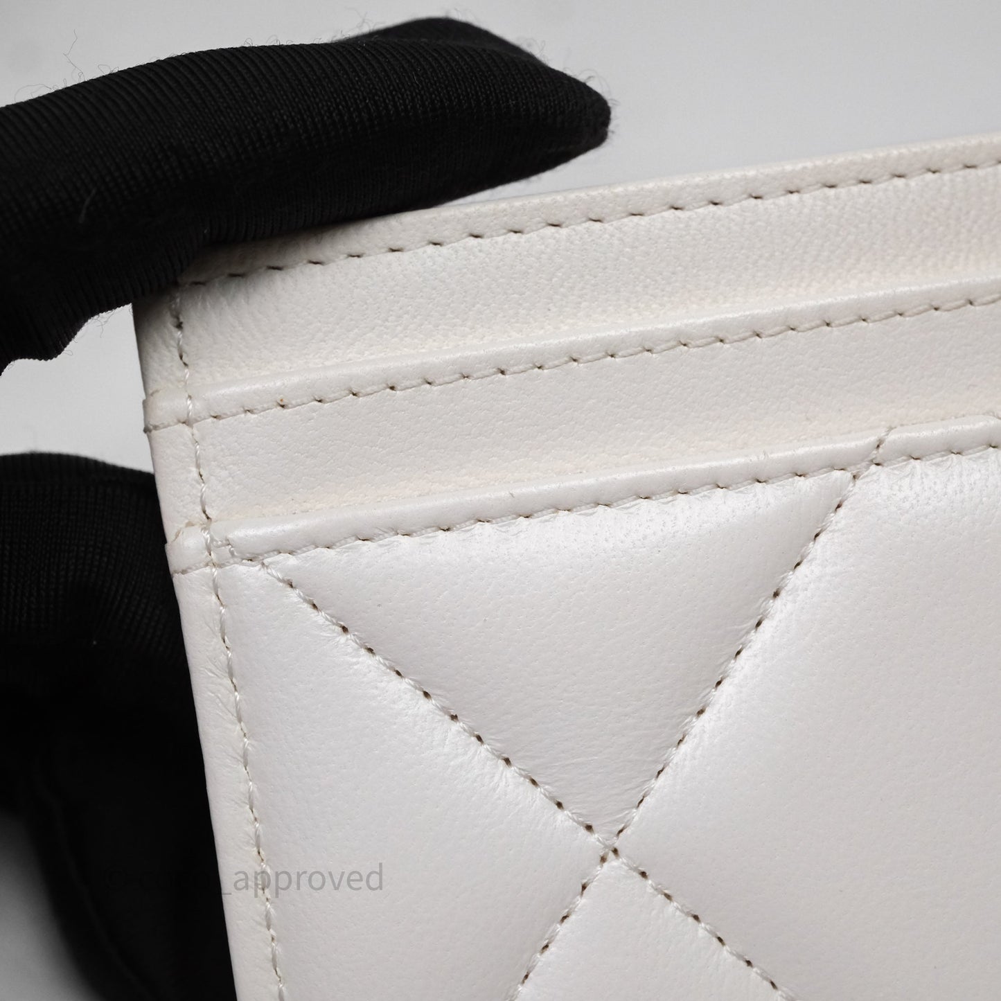 Chanel 19 Quilted Flat Card Holder White Lambskin