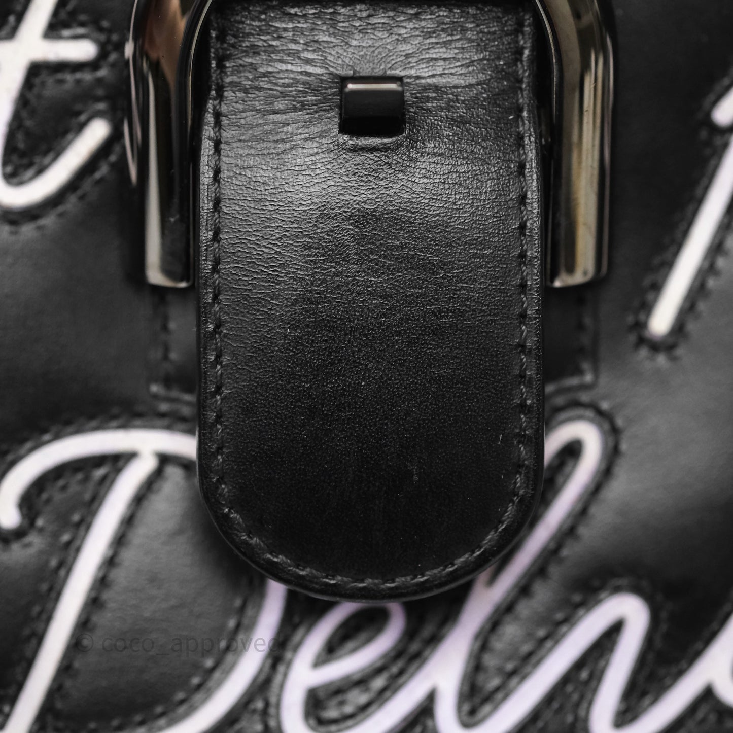 Delvaux Brillant L'Humour MM Black Calfskin