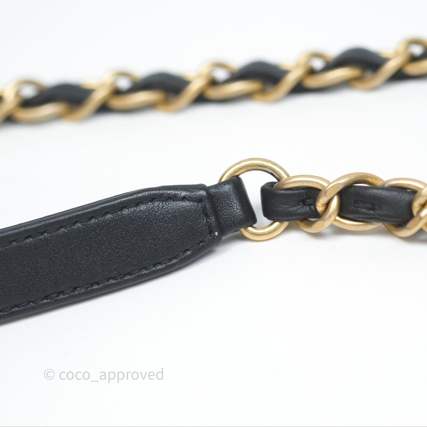 Chanel Quilted Medium CC Filigree Vanity Case Dark Navy Caviar Gold Hardware