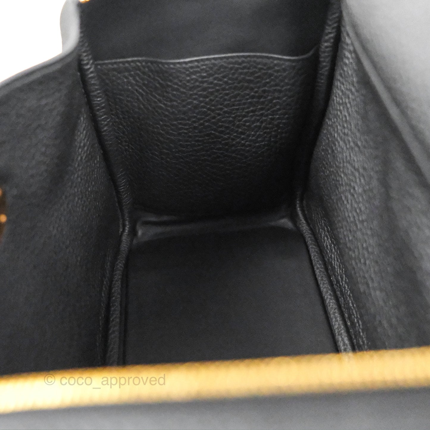 Hermès Lindy 26 Black Clemence Gold Hardware