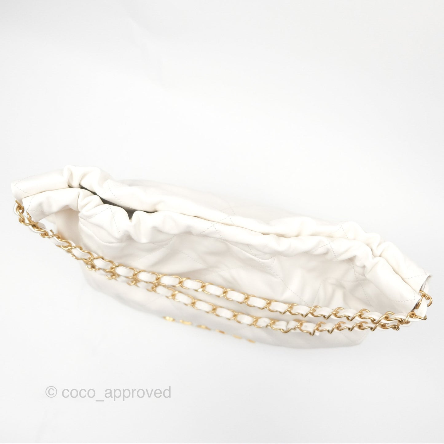 Chanel 22 Medium White Shiny Calfskin Aged Gold Hardware