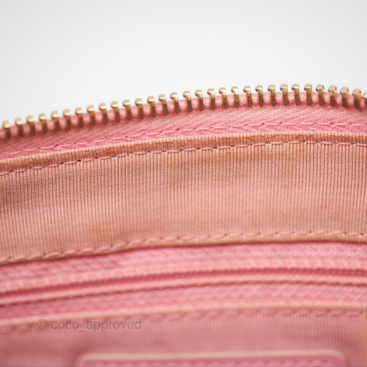 Chanel Vintage CC Quilted Shoulder Bag Pink Caviar Gold Hardware