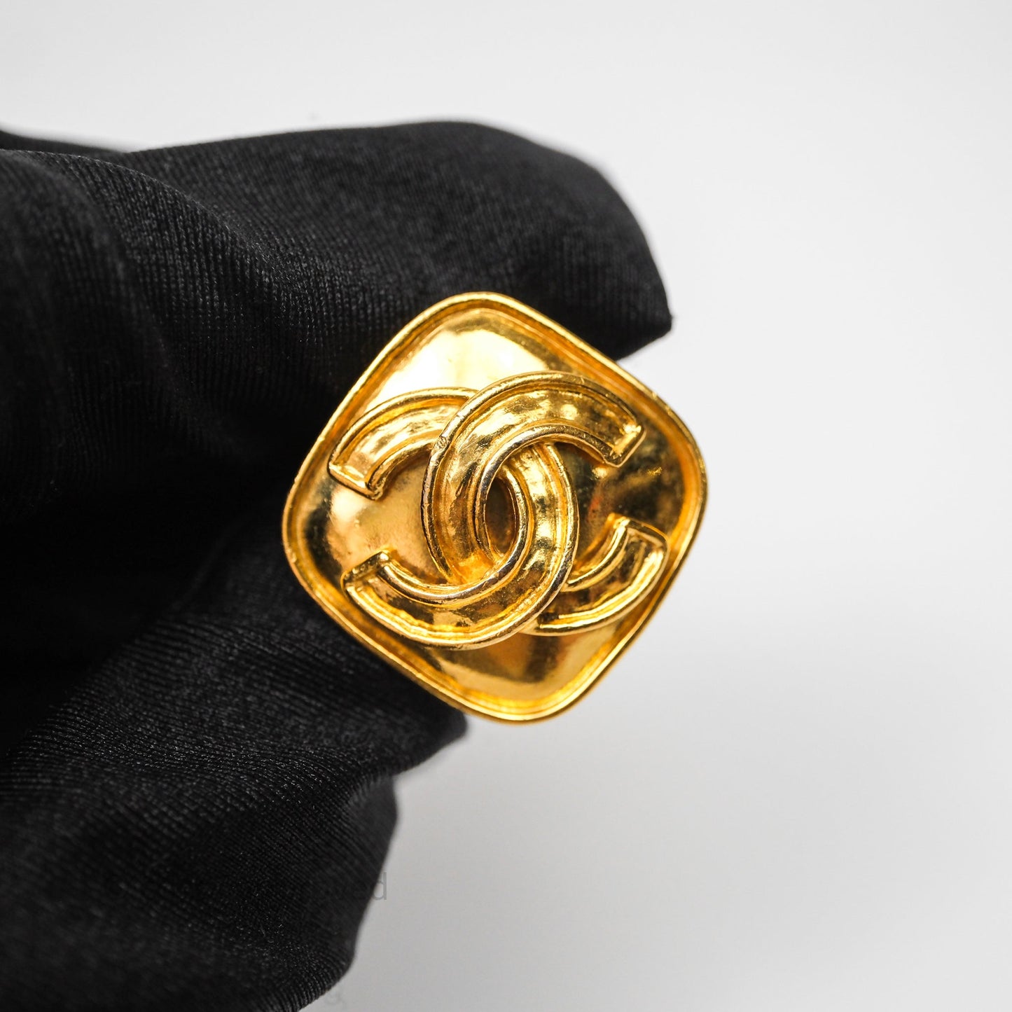 Chanel Square Ear Clip Gold Tone 94P