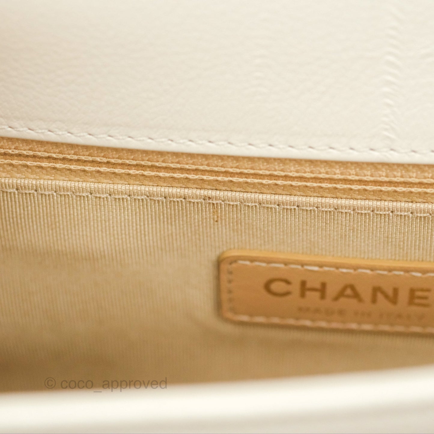 Chanel Quilted Label Click Flap Bag White Grained Calfskin Gold Hardware