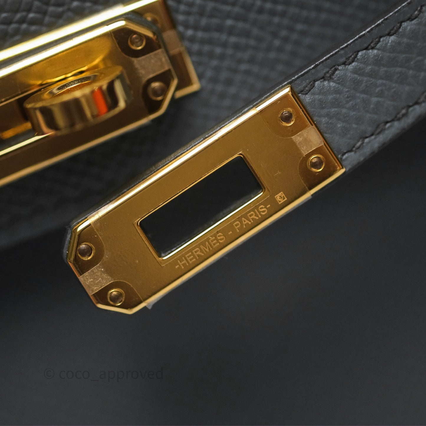 Hermès Mini Kelly II Vert Amande 63 Epsom Gold Hardware
