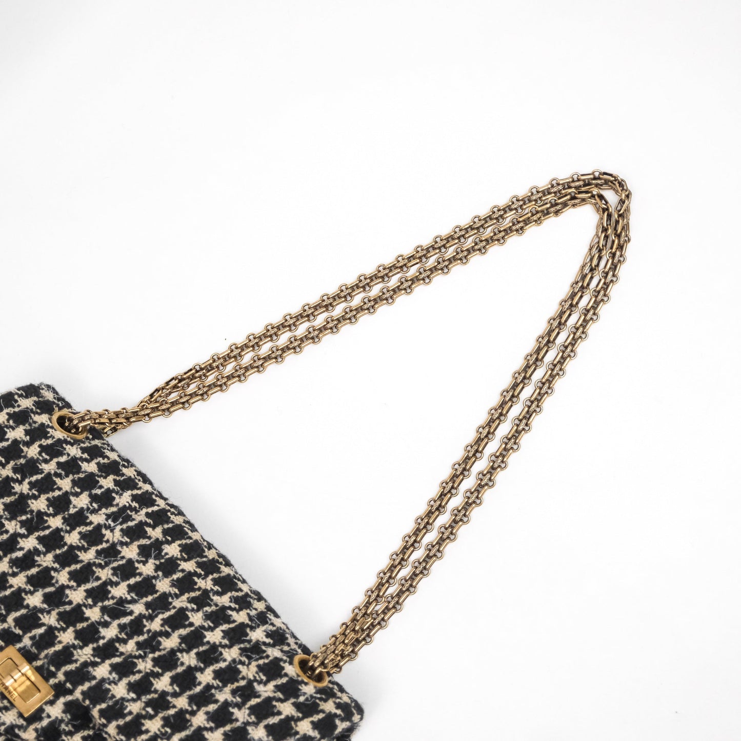 Chanel Reissue 225 Black Beige Houndstooth Tweed Antique Gold Hardware