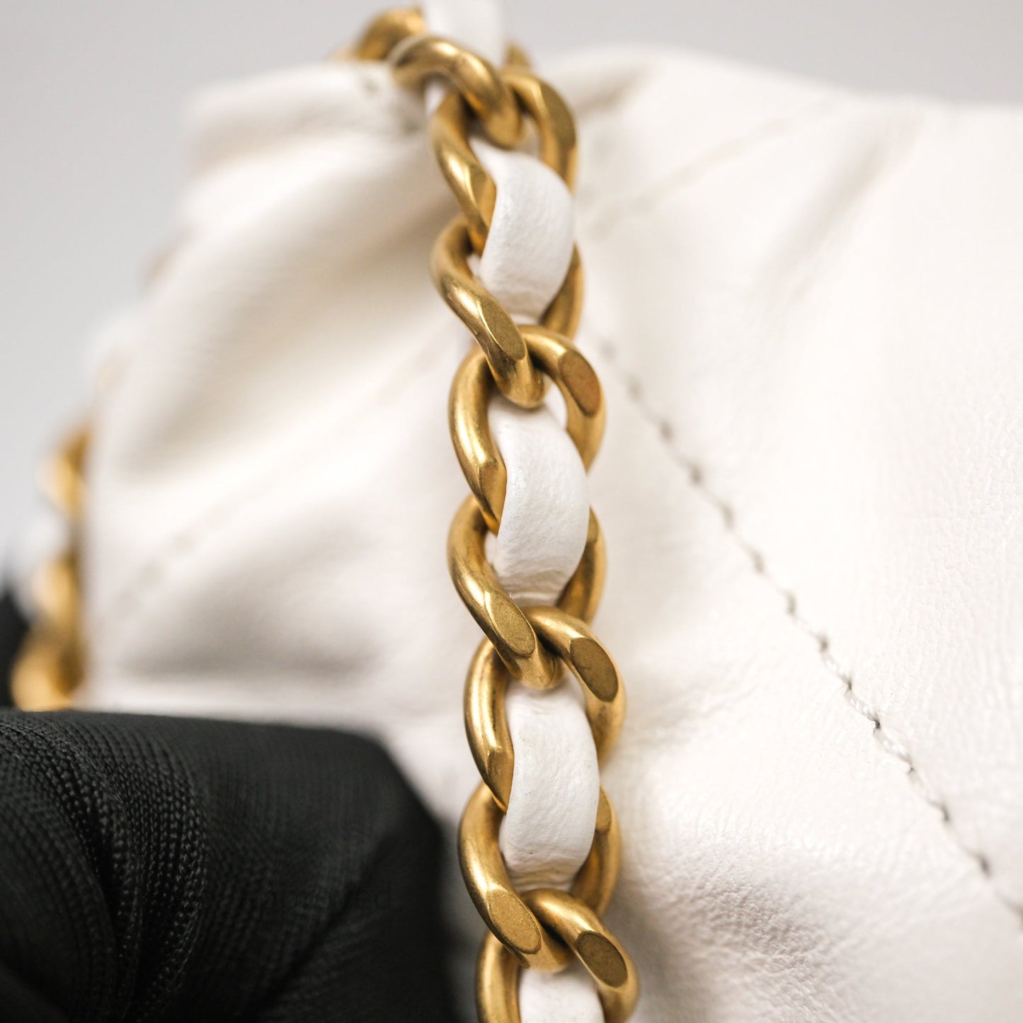 Chanel 22 Mini Bag White Calfskin Aged Gold Hardware