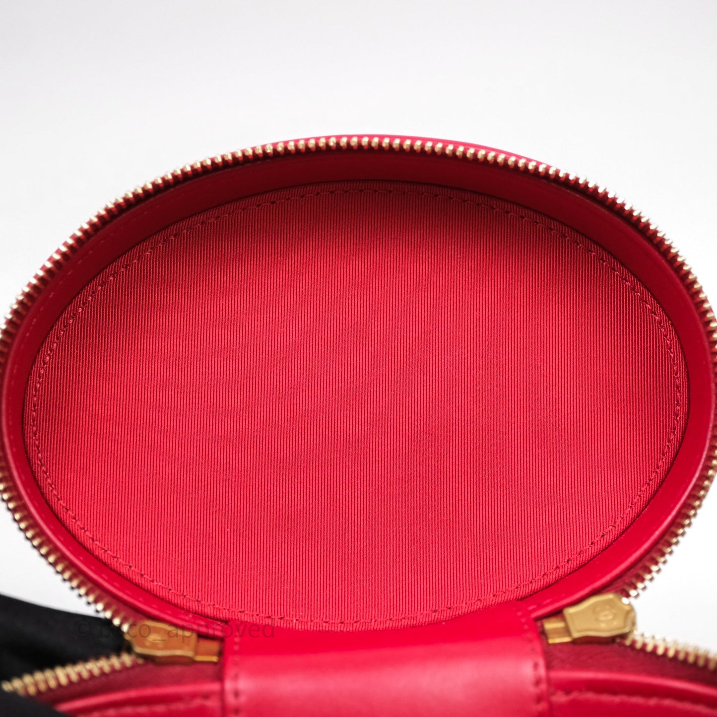 Chanel CC Vanity Case Red Calfskin Aged Gold Hardware