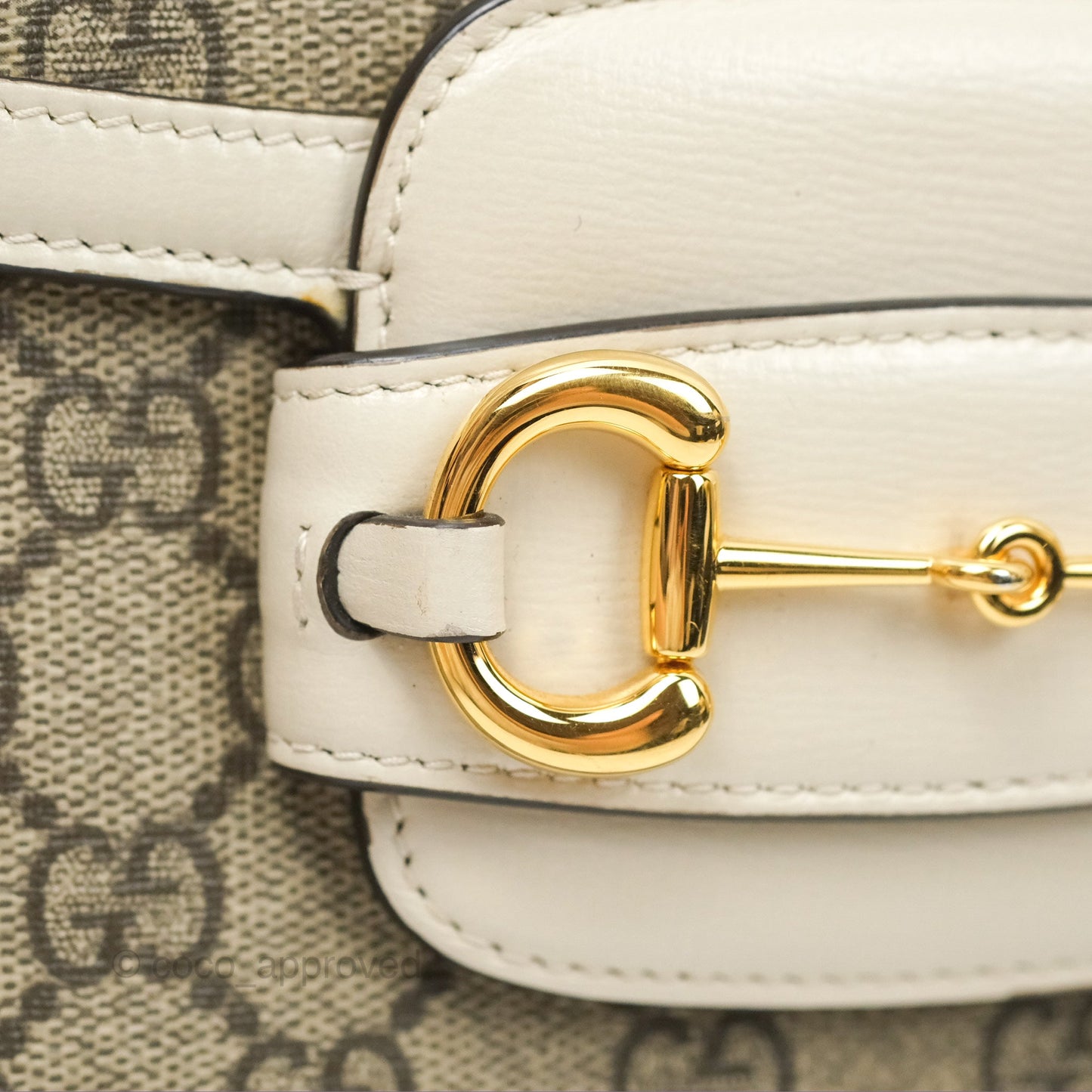 Gucci Horsebit 1955 GG Supreme Canvas White Shoulder Bag Gold Hardware