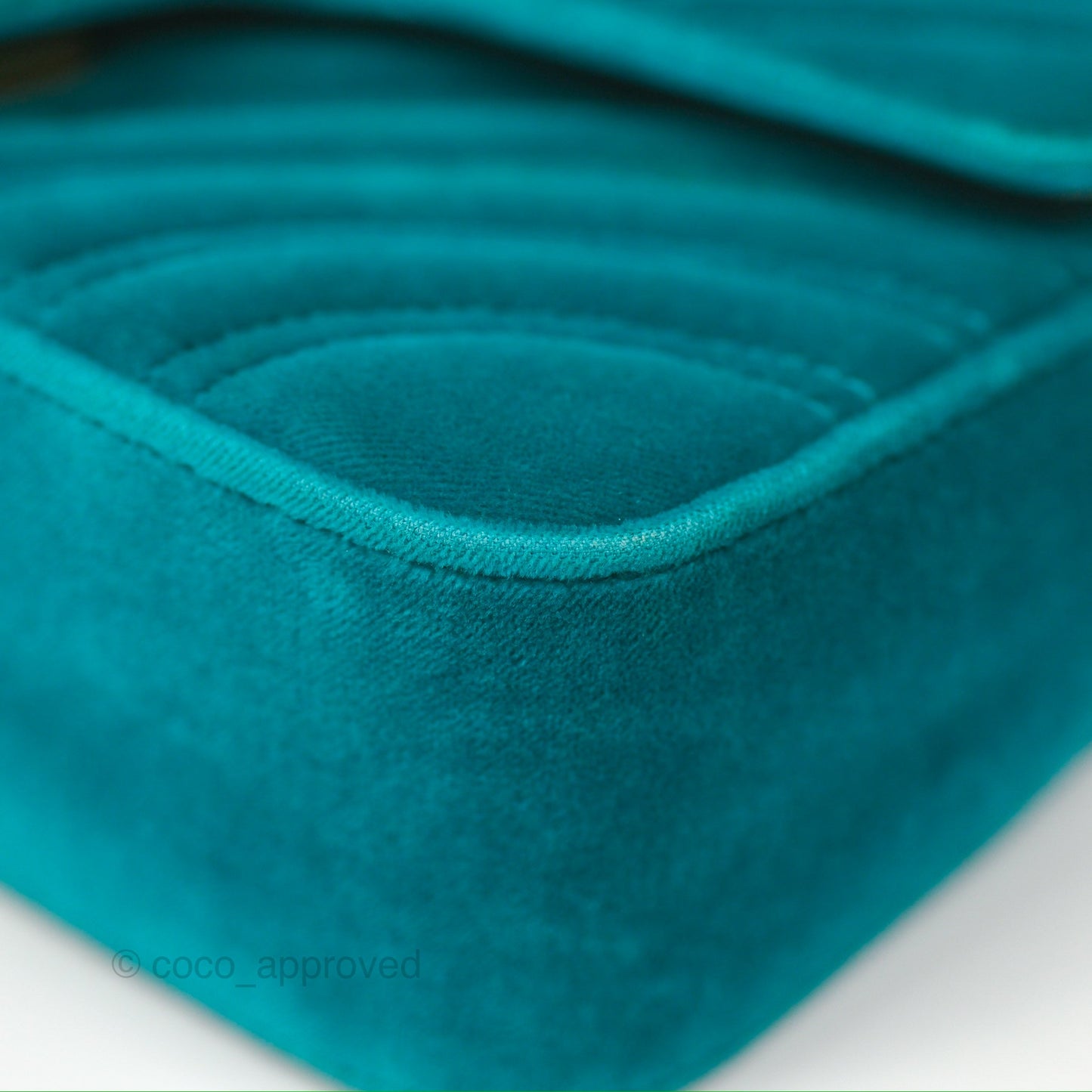 Gucci Mini Marmont Velvet Green Gold Hardware