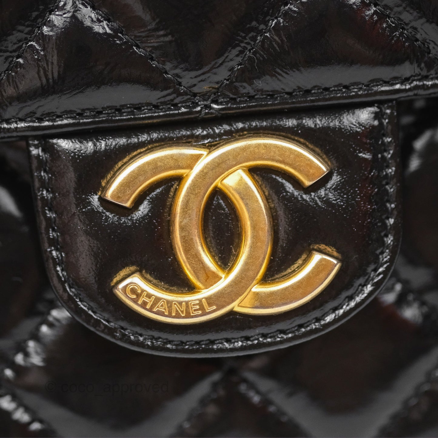 Chanel Medium Quilted Wavy CC Hobo Black Patent Aged Gold Hardware