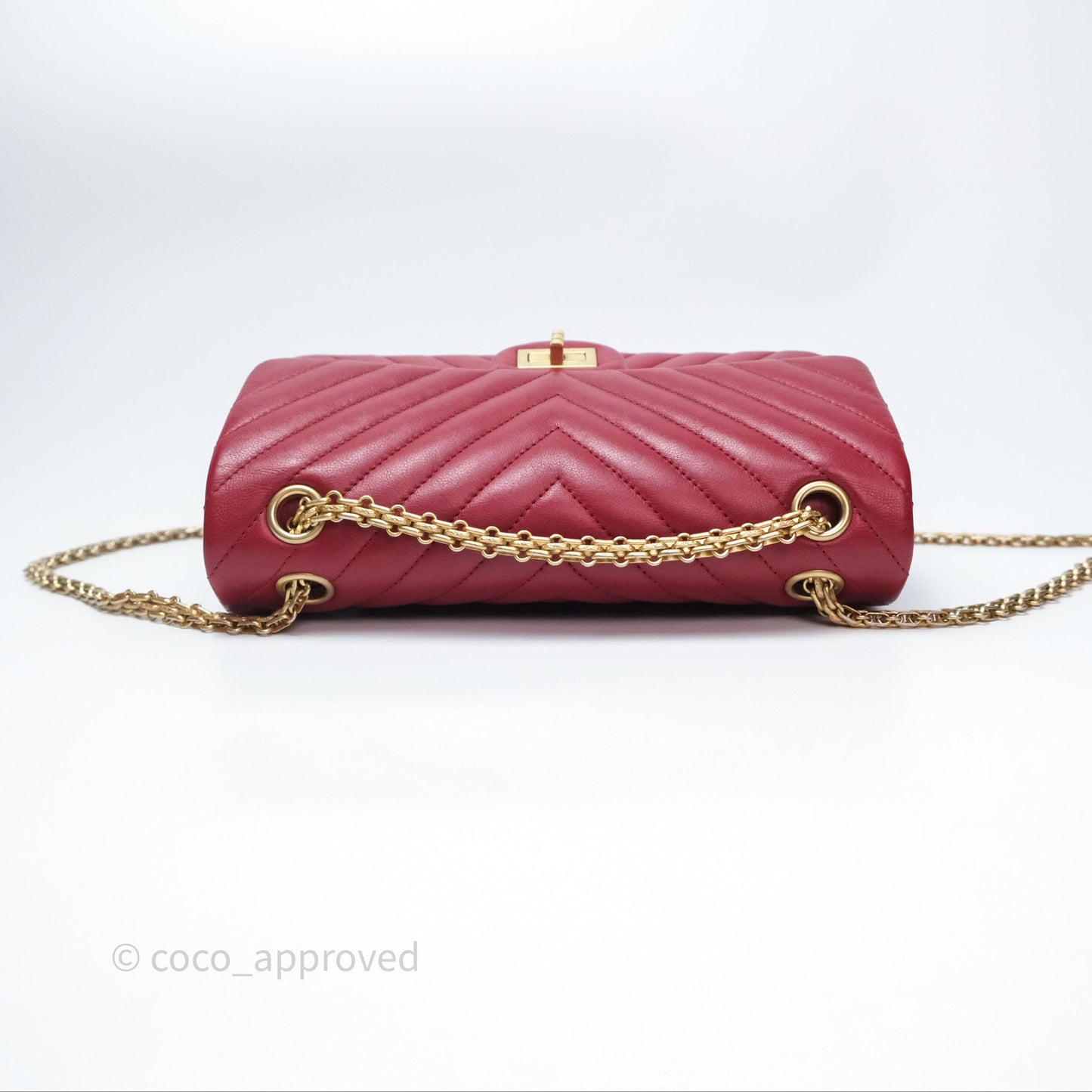 Chanel Reissue 225 Chevron Red Aged Calfskin Aged Gold Hardware