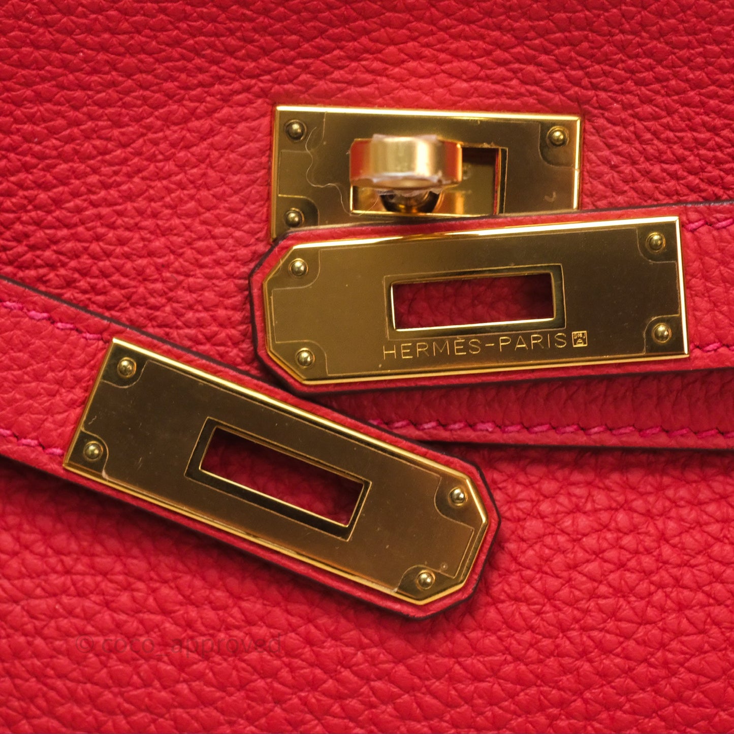 Hermès Kelly 28 Retourne Geranium D5 Togo Gold Hardware