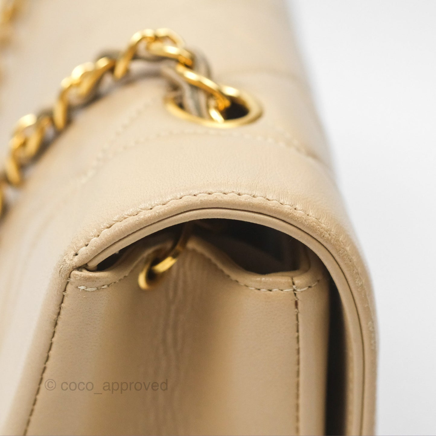 Chanel Vintage Small Quilted Classic Diana Flap Bag Beige Lambskin 24K Gold Hardware