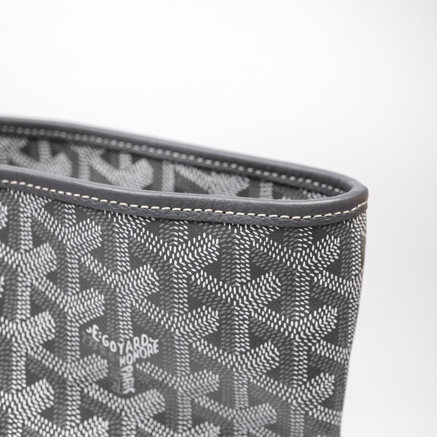 Goyard Artois Tote MM Goyardine Canvas⁣⁣⁣⁣⁣⁣⁣⁣⁣⁣⁣⁣⁣⁣⁣⁣⁣⁣⁣⁣ Grey