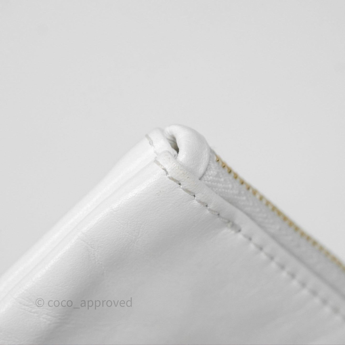 Chanel 22 Small White Shiny Calfskin Aged Gold Hardware