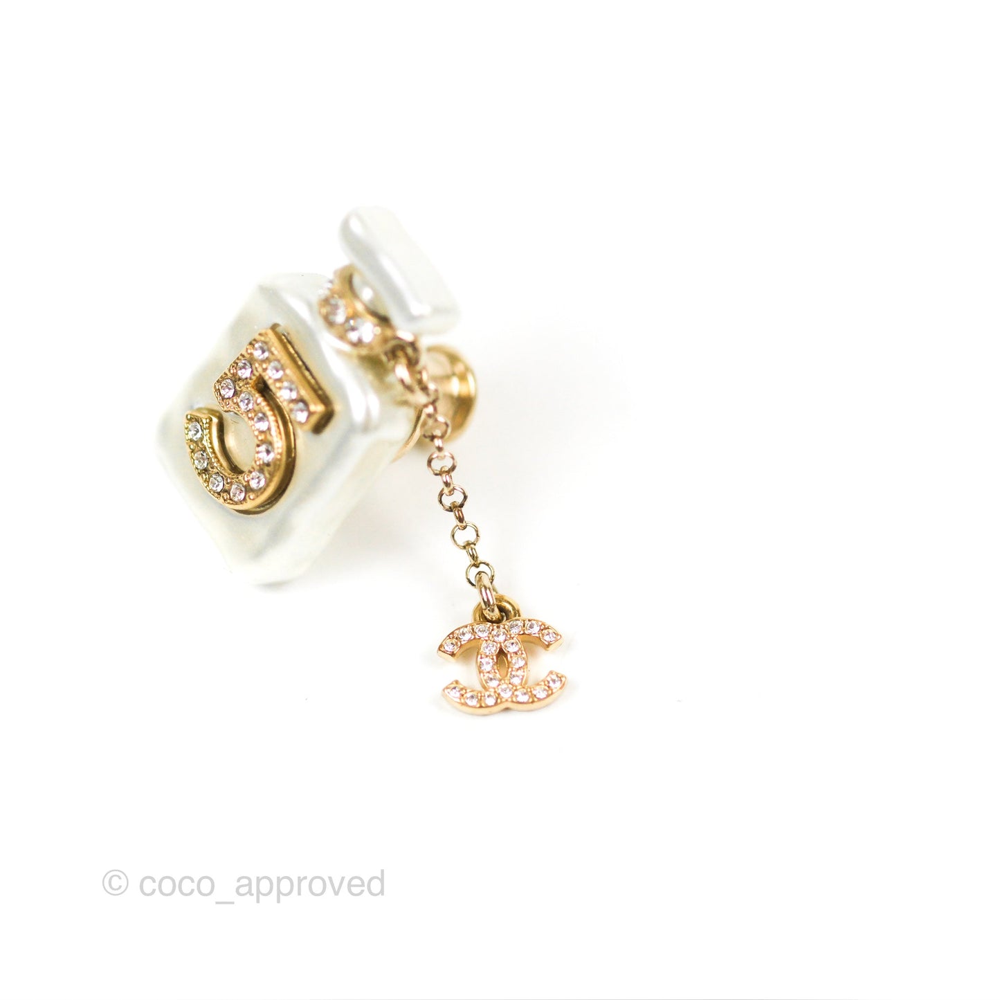 Chanel No5 Perfume Bottle Pearl Pin Brooch Gold Tone 22S