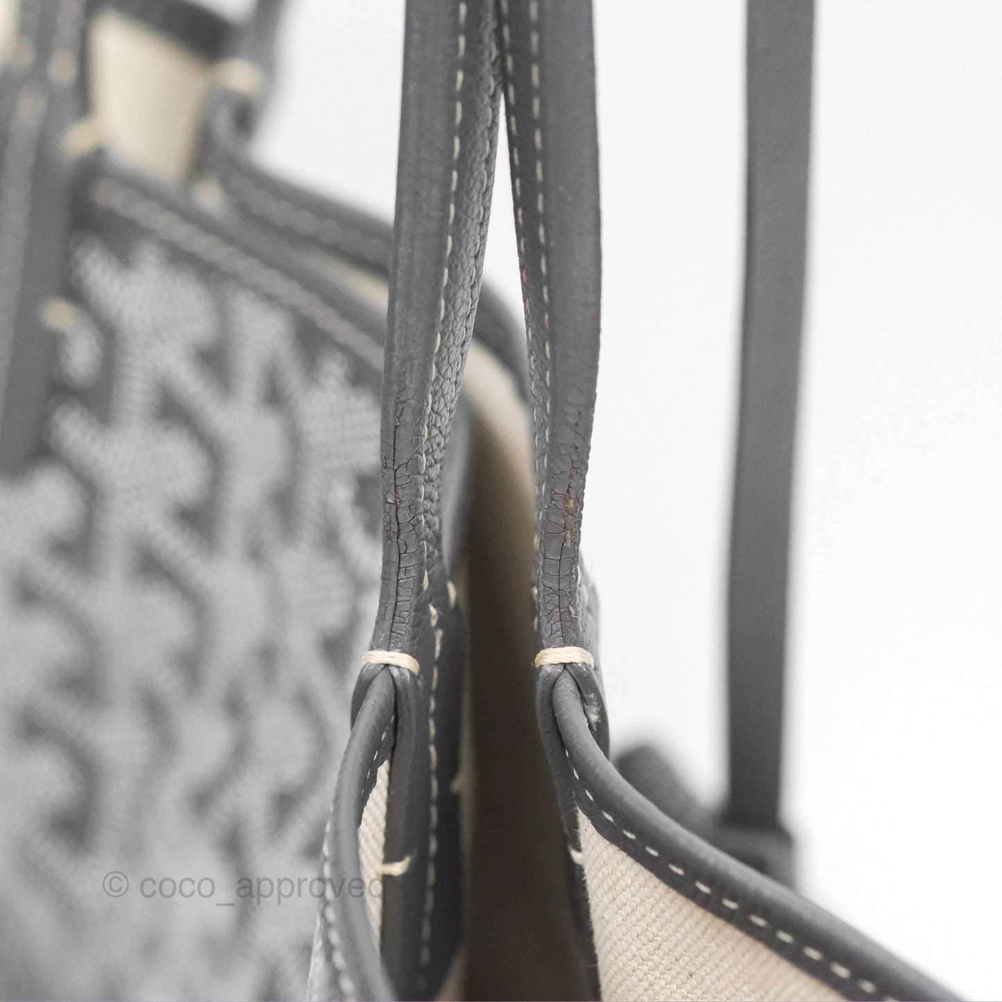 Goyard St Louis Tote PM ⁣⁣⁣⁣⁣⁣⁣⁣⁣⁣⁣⁣⁣⁣⁣⁣⁣⁣⁣⁣Grey